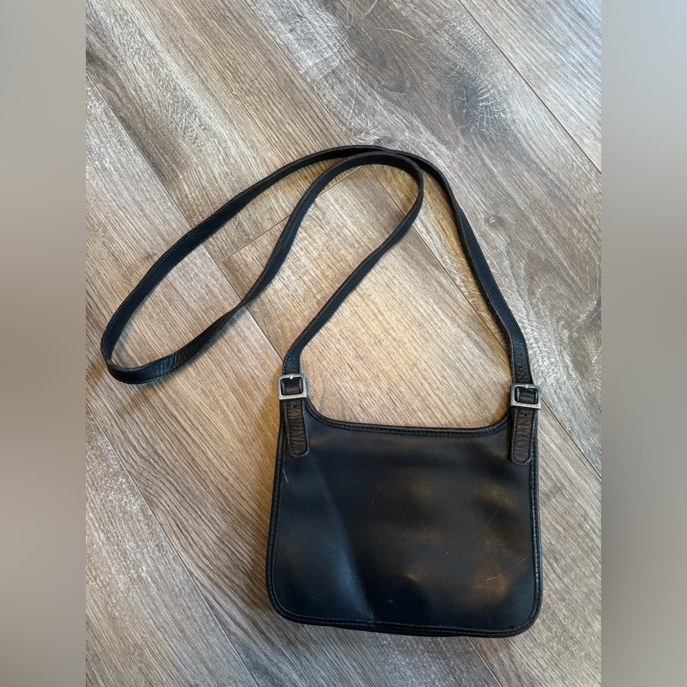 Coach Elegant Black Slim Leather Shoulder Bag